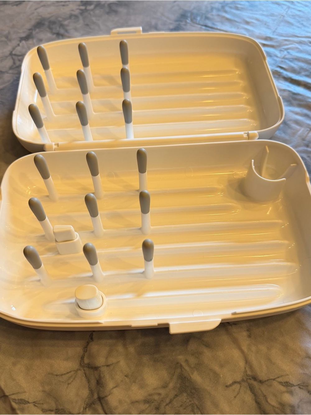 Oxo White and Gray Travel Drying Rack